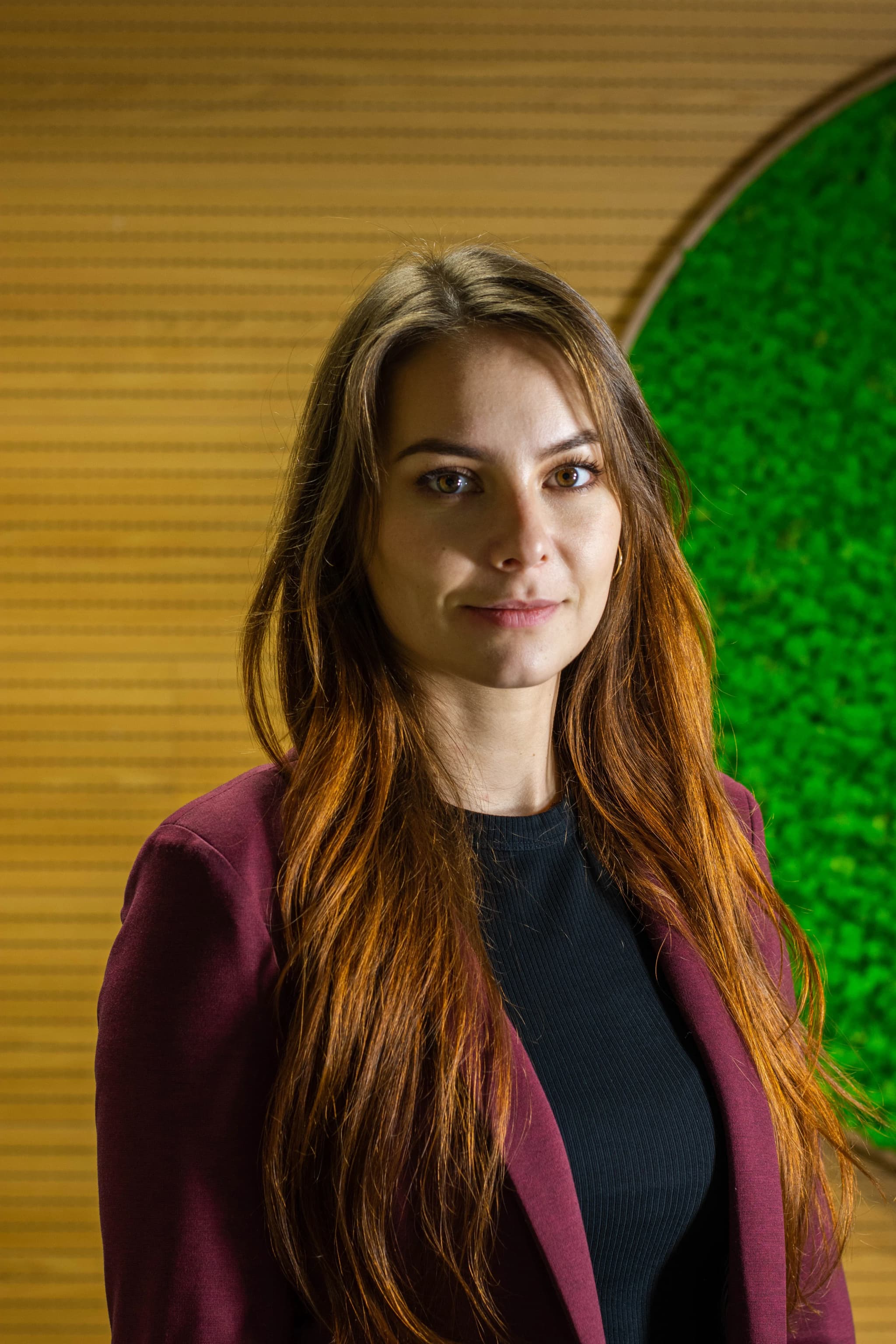 Professional portrait of Dr. Daniela Buksárová